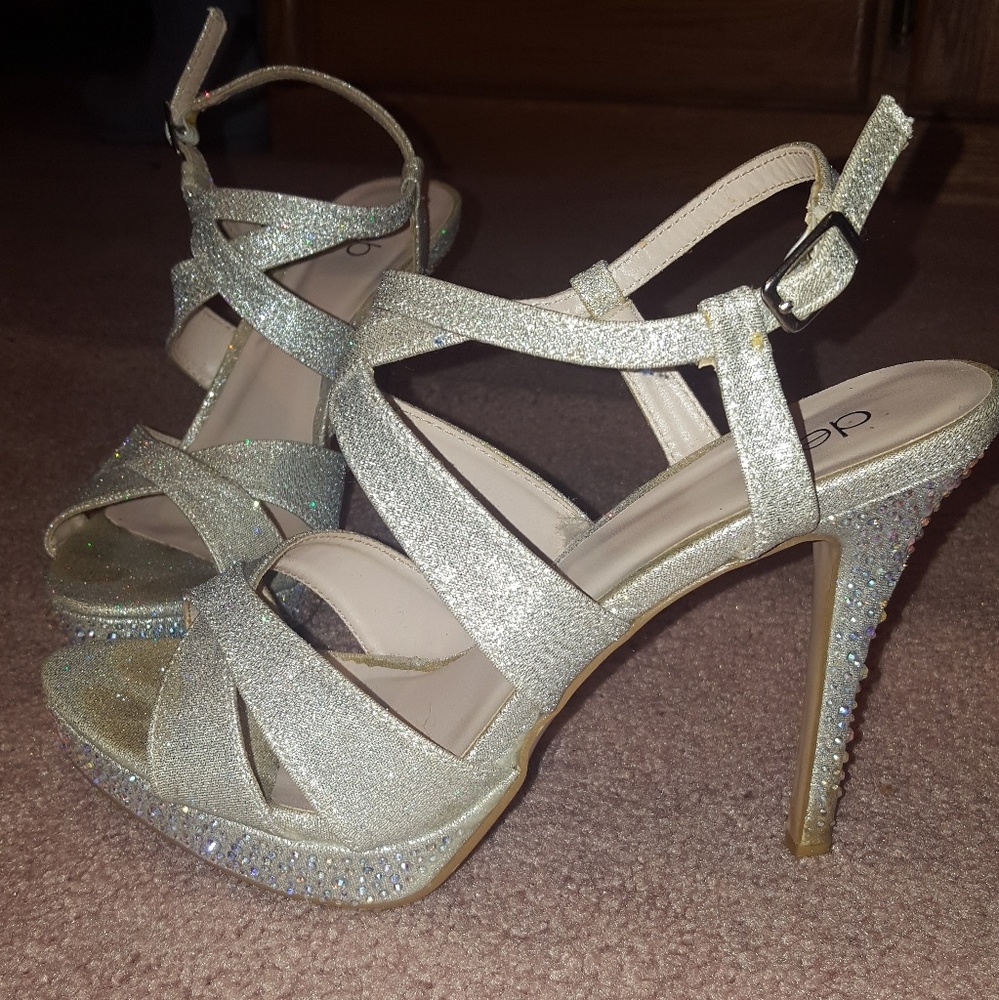 Silver sparkly prom heels